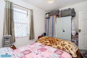 Bedroom- click for photo gallery